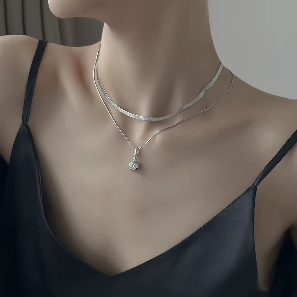 3 carats Bubble Moissanite Pendant with Double-Layered Clavicle Chain French Luxury Style